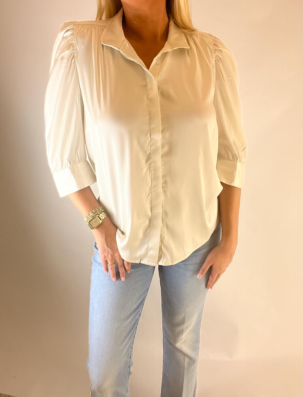 Cate Ruched Sleeve Top