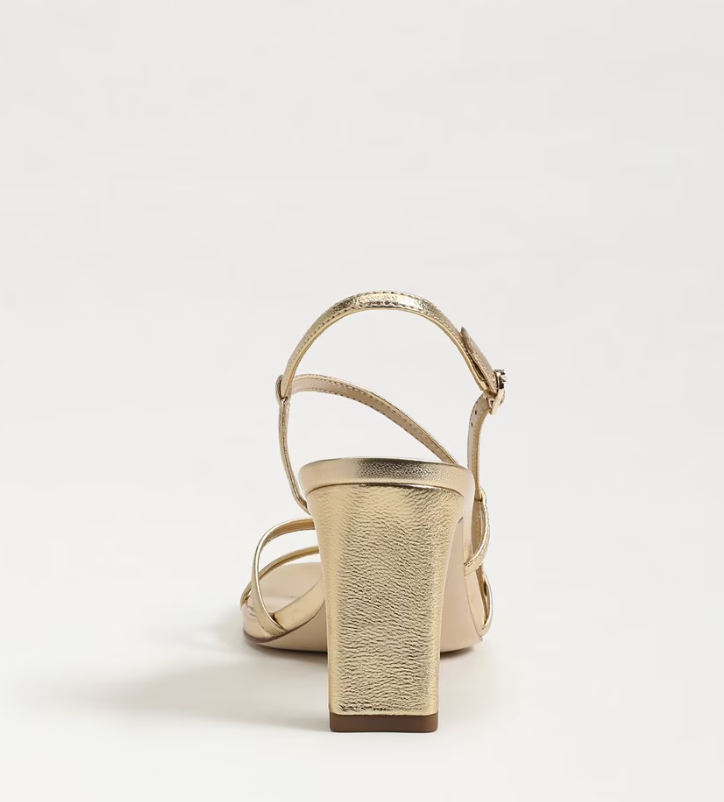 Emmie Heel