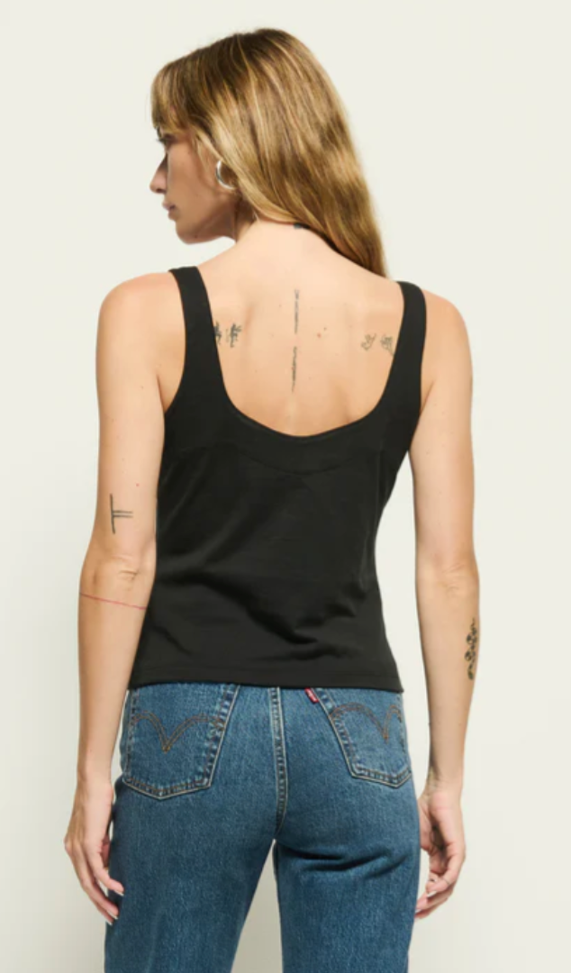 Brya Tank