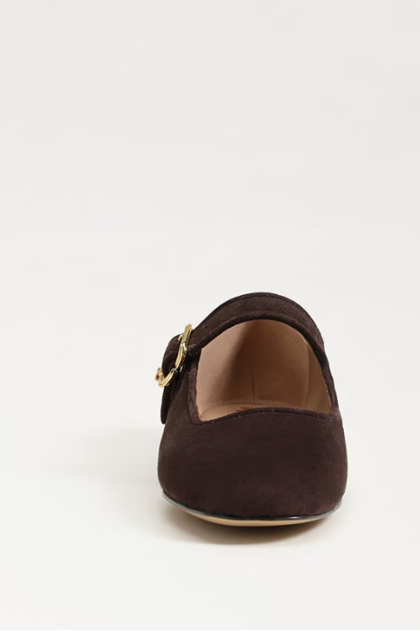 Michaela Mary Jane Flat