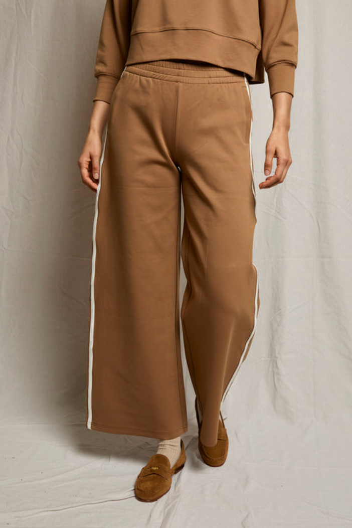 Travel Wideleg Pant